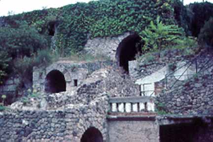pompeii tombs